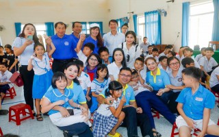 “Hành Trình Kết Nối Yêu Thương Việt Nam” số 18 kết thúc thiện nguyện thành công ngoài mong đợi